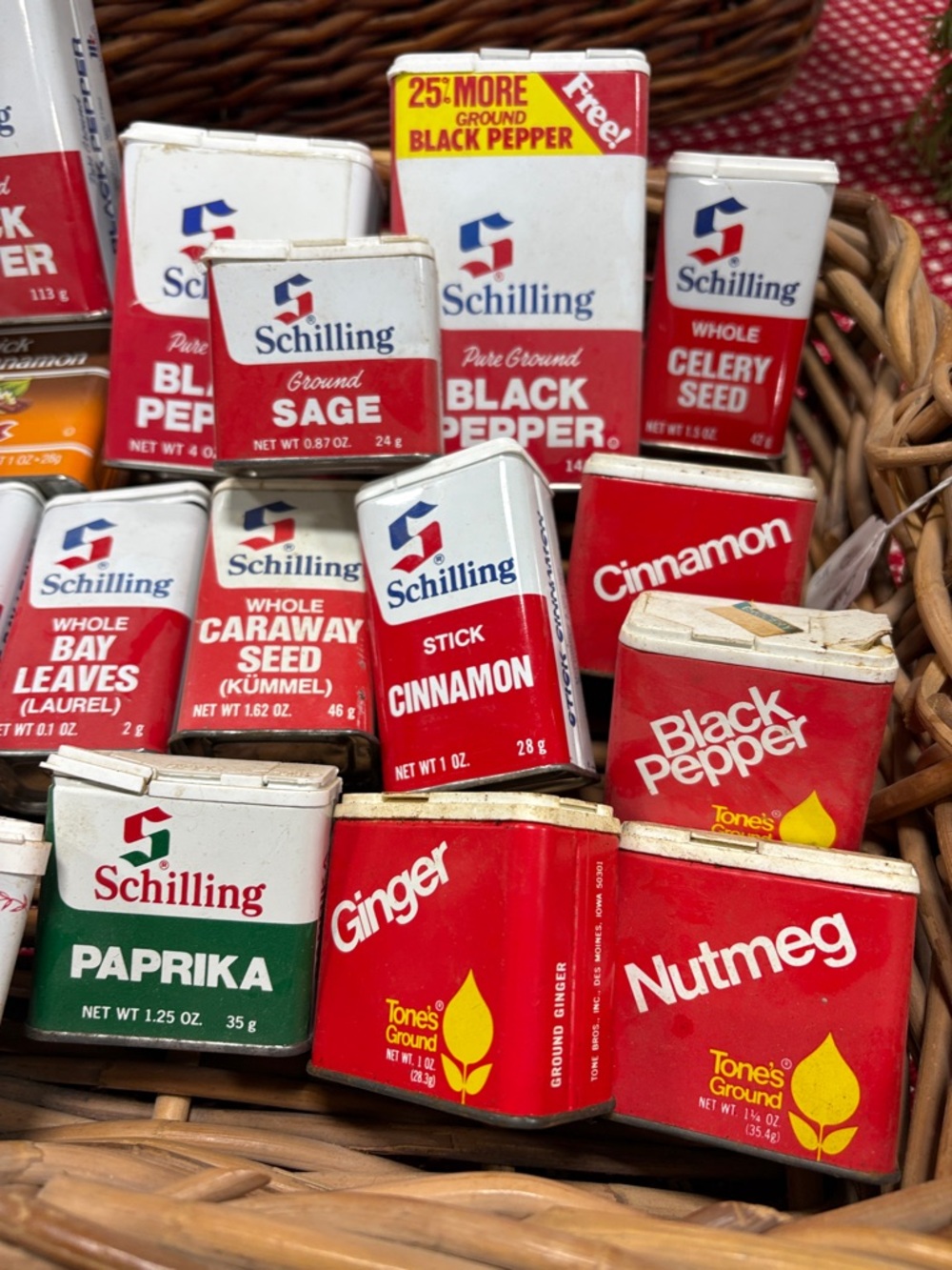 Vintage Schilling Spice Tin Lot - Red & White Labels - Picture 2 of 3